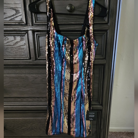 Lulus Dresses & Skirts - Lulus Sequin mini dress